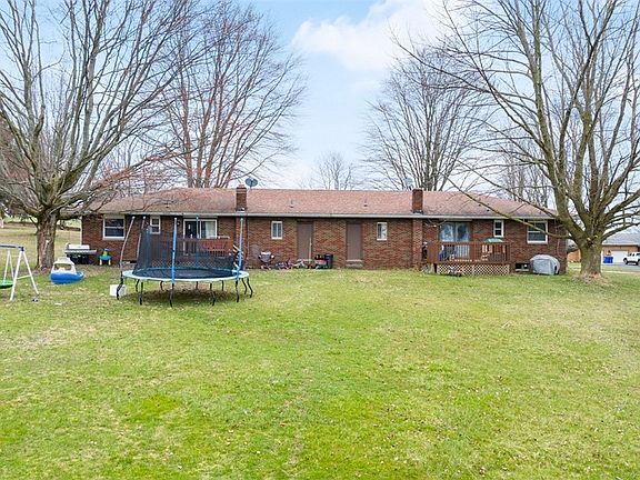 4th image of 1814 Hudacsek Dr