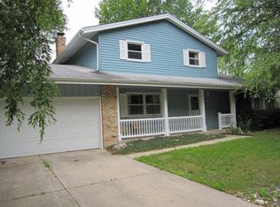 2205 Brookshire E, Champaign, IL 61821