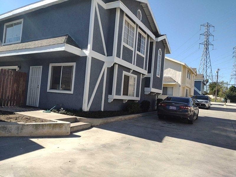 1st image of 2314 Falling Leaf Ave
