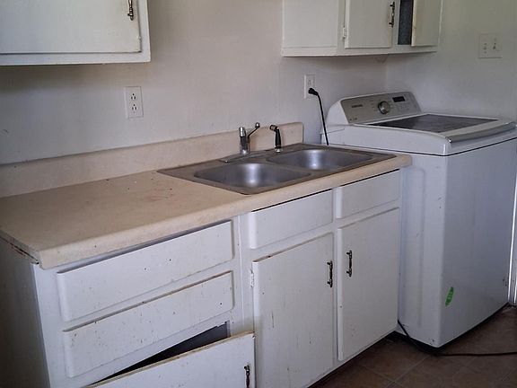 5th image of 3400 Meador Rd