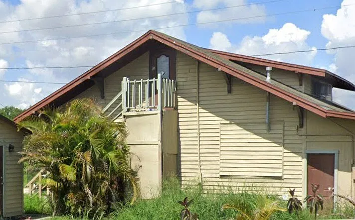 215 N Buena Vista Dr #C — Photo 1