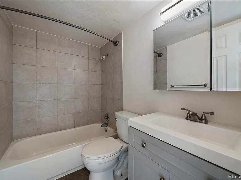 4569 S Lowell Blvd #B — Photo 13