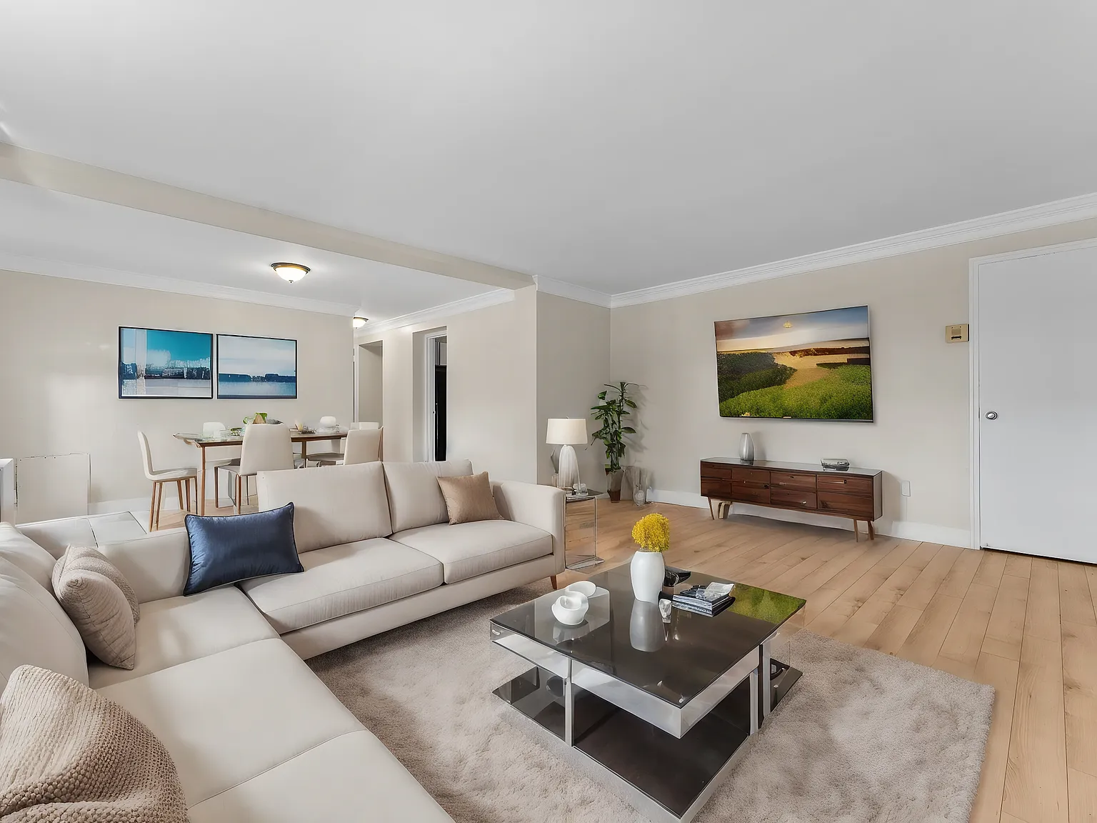 2 bed, 1100 sqft, $1,530 — Photo 1