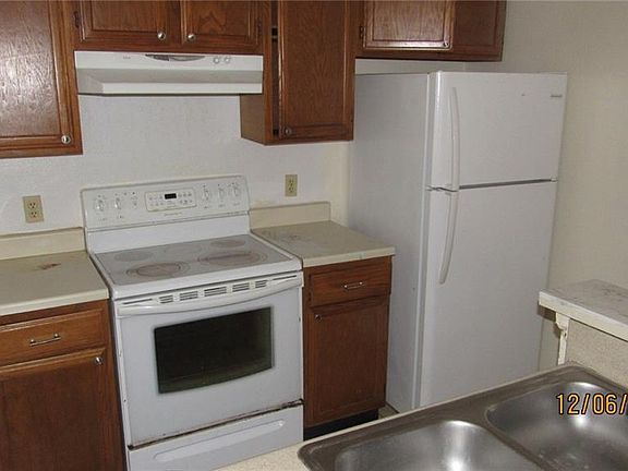 3rd image of 5295 Images Cir APT 104