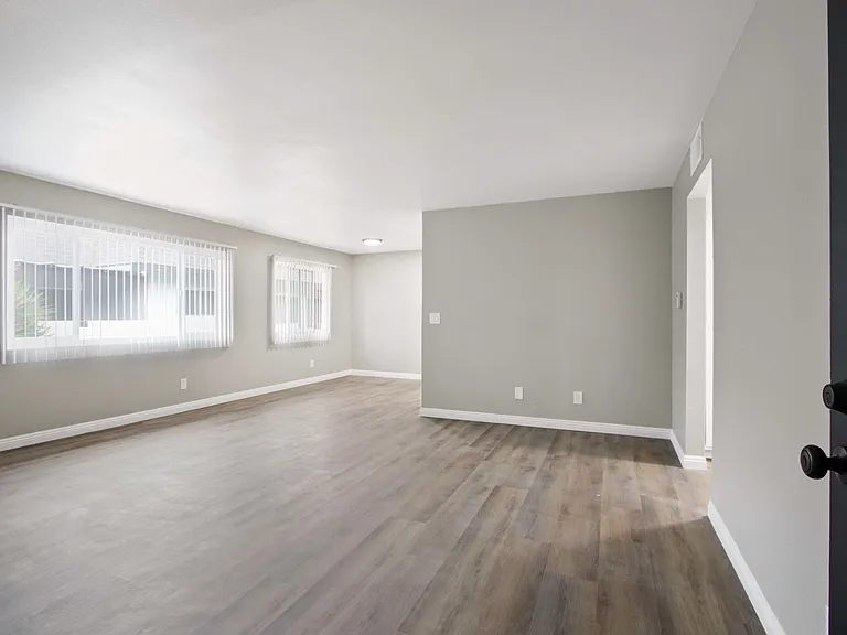8202 Rosemead Blvd — Photo 3