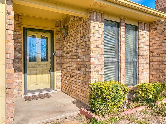 4th image of 2113 Eagle Ct