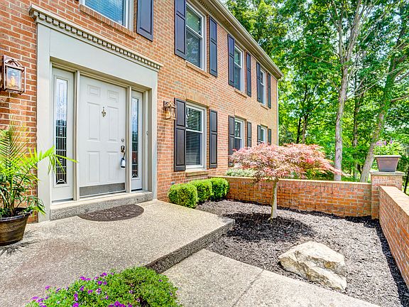 2nd image of 5830 Lengwood Dr