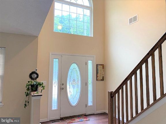 3rd image of 536 Hearthstone Cir