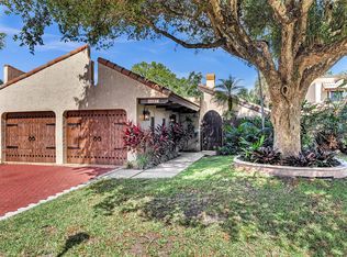 5987 Patio Dr, Boca Raton, FL 33433