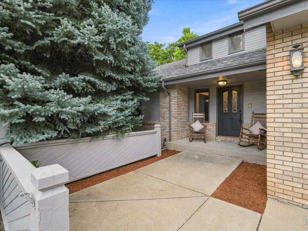 2186 Evergreen Pl