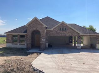 9400 Hickory Rd, Krum, TX 76249