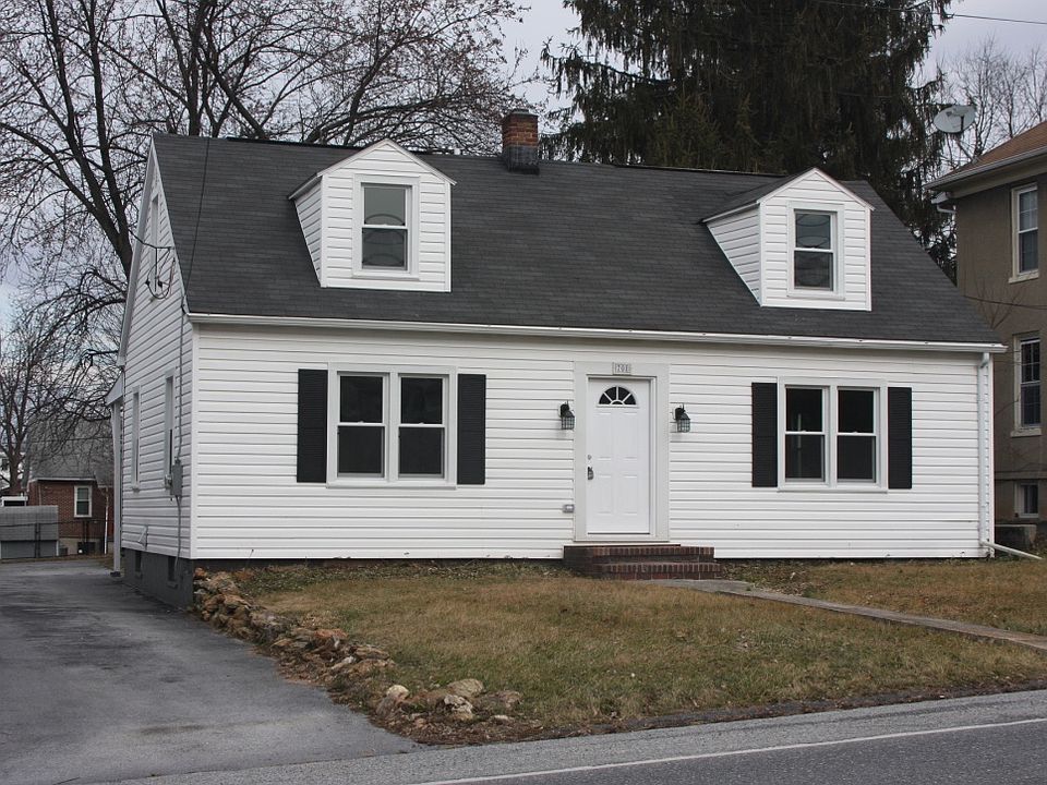 1st image of 708 Jefferson Blvd