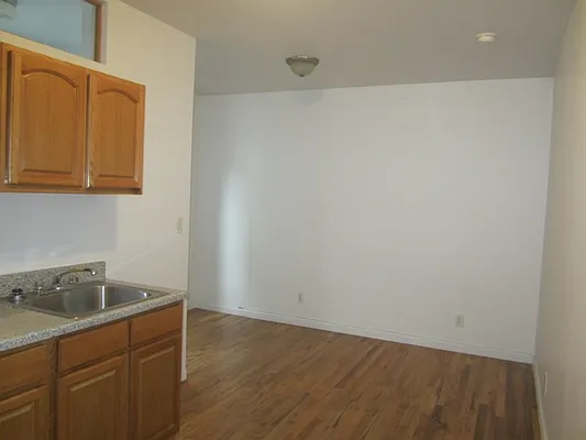 Rented by City Apt Group LLC | media 20