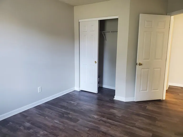 295 Keswick Dr — Photo 13