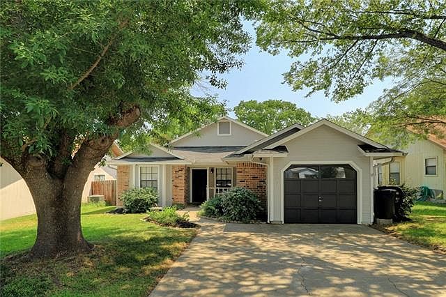 1st image of 2207 Stirrup Dr