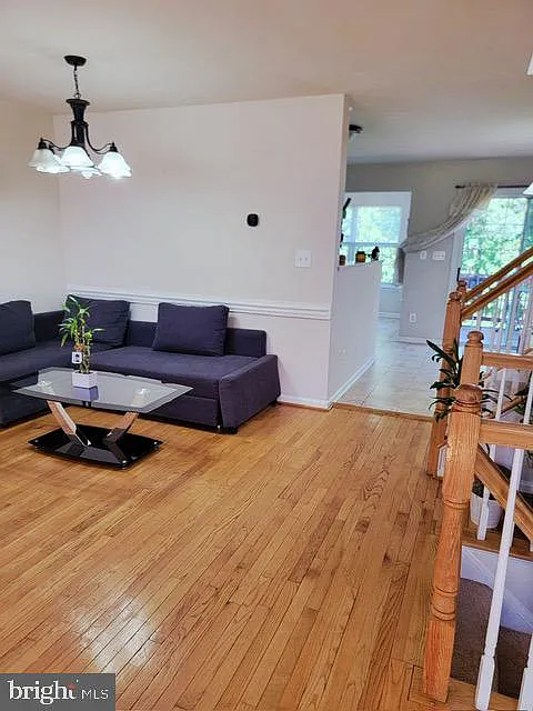 2 bed, 2.5 bath, 1400 sqft, $2,500 — Photo 3