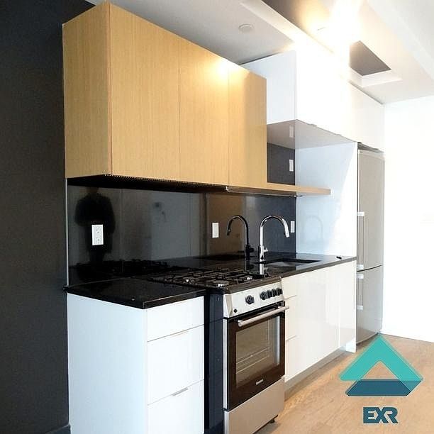 1st image of 822 Saint Johns Pl #3FV