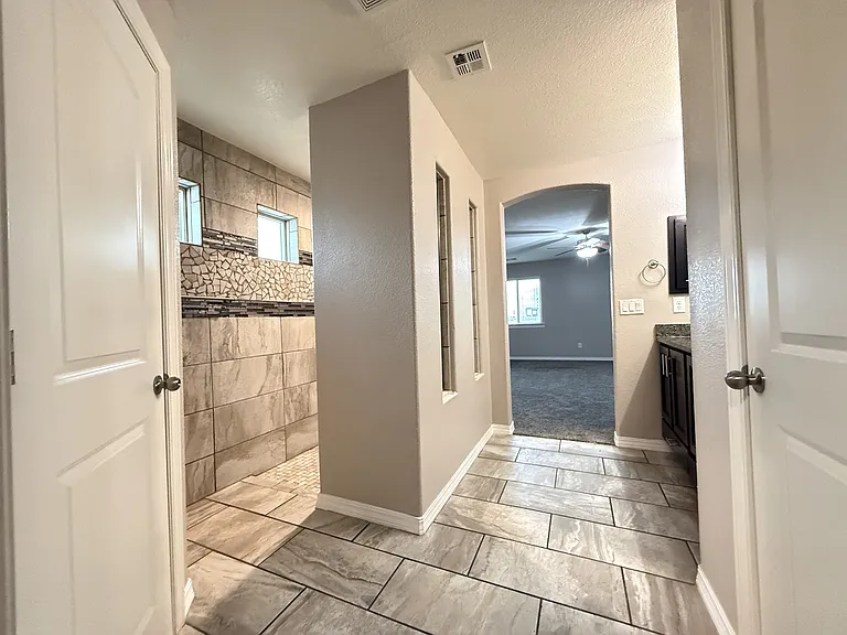 1028 Flyer Pl — Photo 45