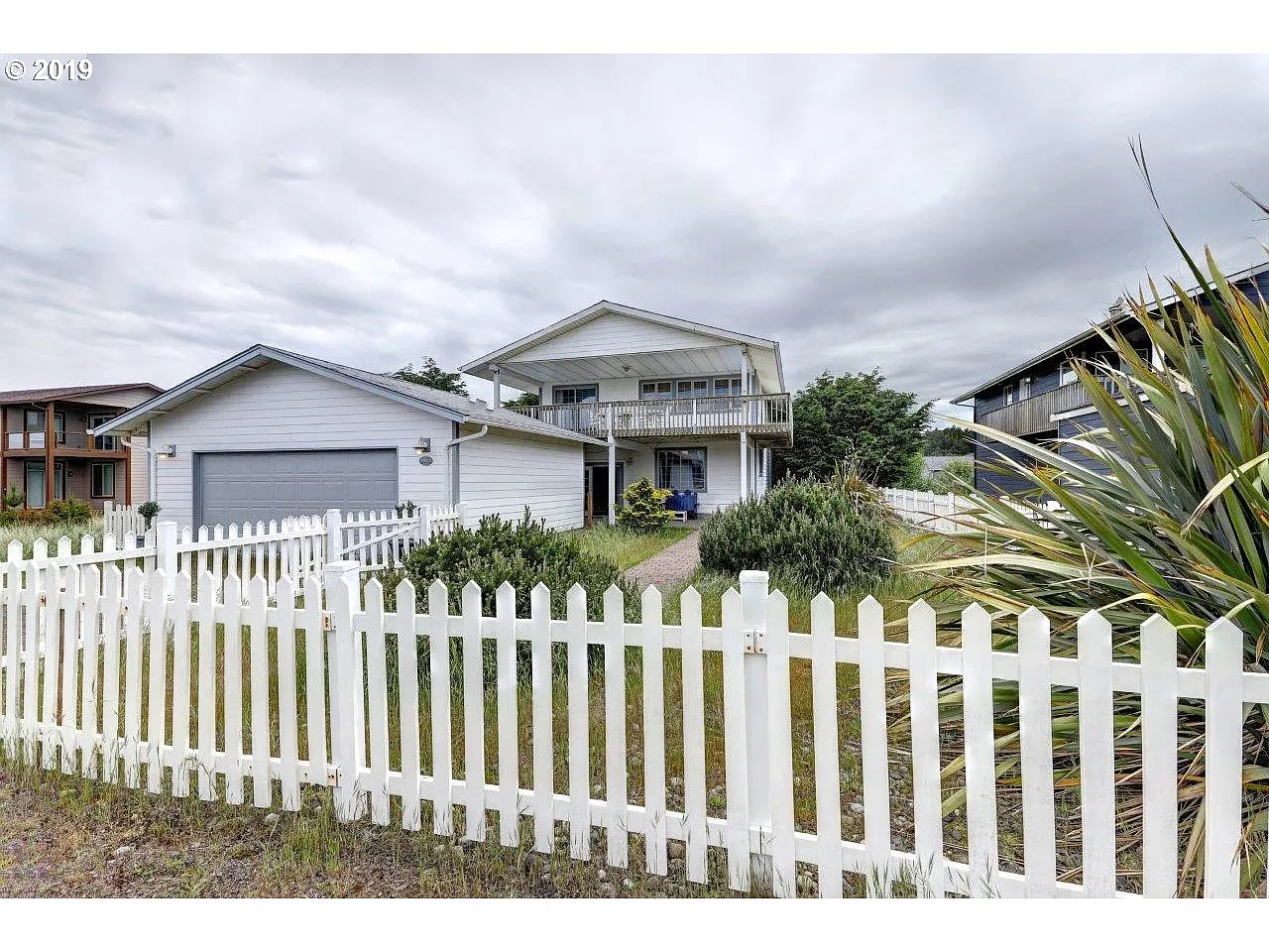 33312 G St photo 1