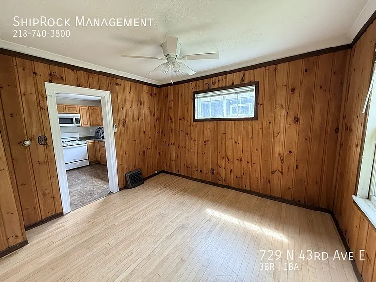 729 N 43rd Ave E — Photo 4