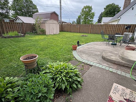 3rd image of 1509 Sunset Dr