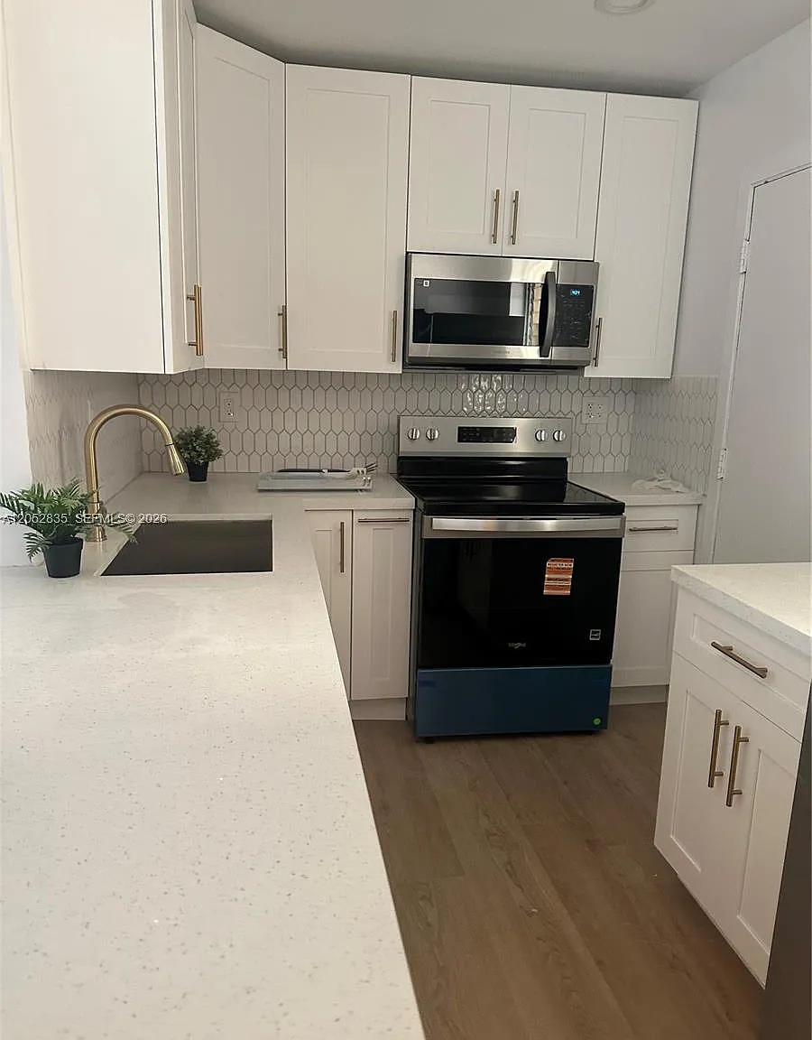 Ken-Dade Condo — Photo 2