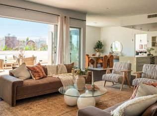 855 N Croft Ave #PENTHOUSE 4, Los Angeles, CA 90069