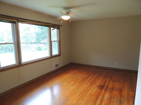 5th image of 9911 Lydia Ave