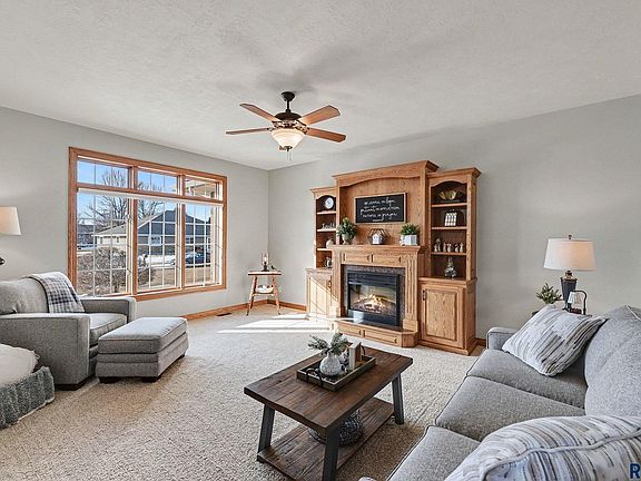 2nd image of 503 Britz Dr
