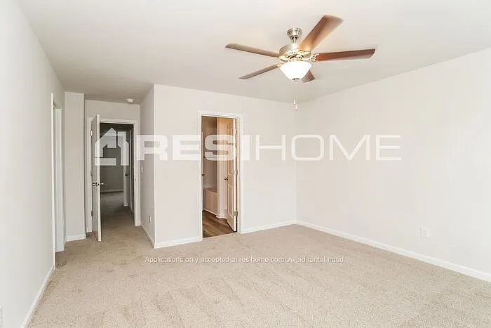 19 Winchester Ave — Photo 11