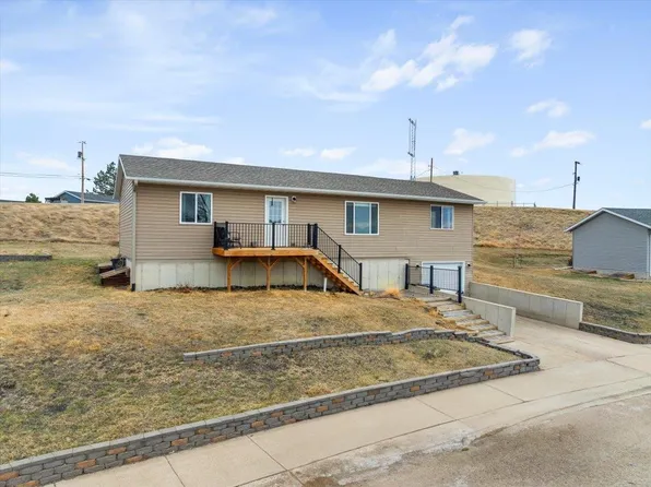 1820 10th Ave, Belle Fourche, SD 57717