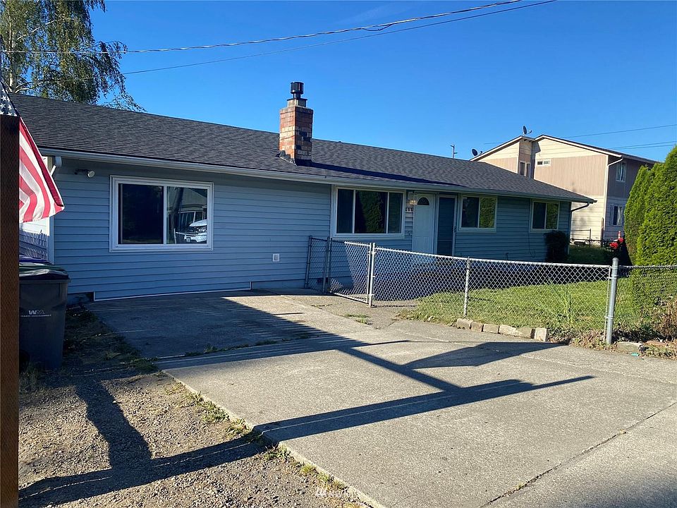 1st image of 427 1st Ave N