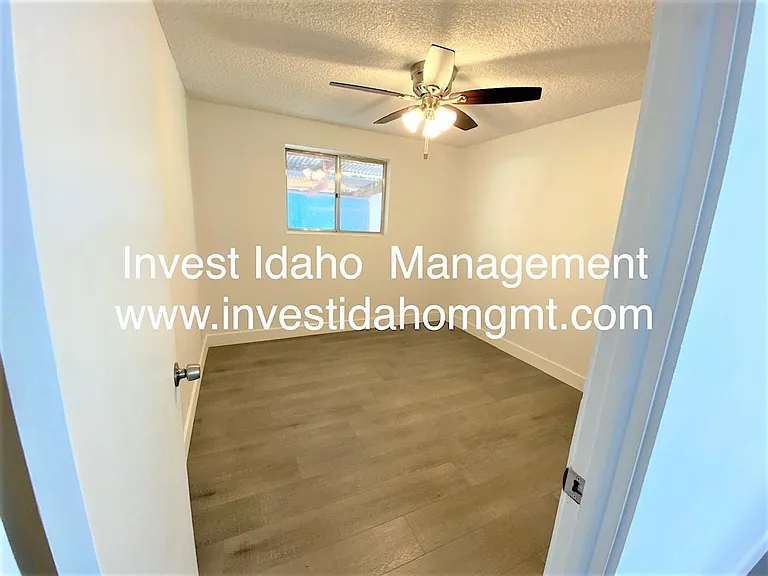 144 Smith Ave #3 — Photo 6