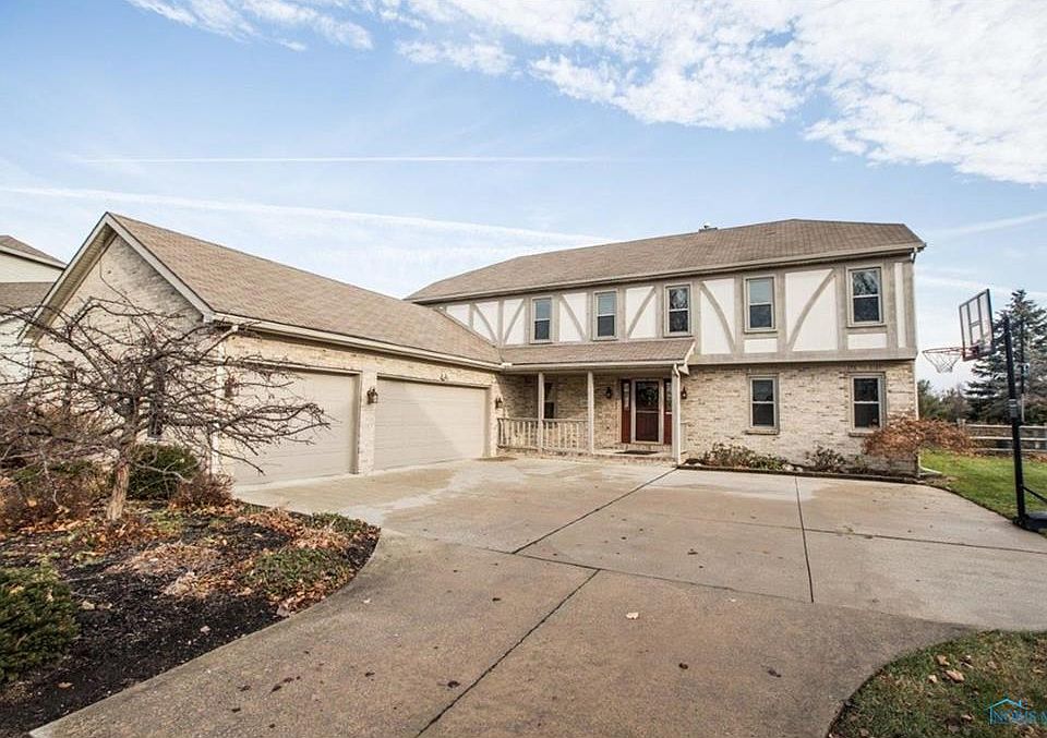 1st image of 2017 Lexington Dr