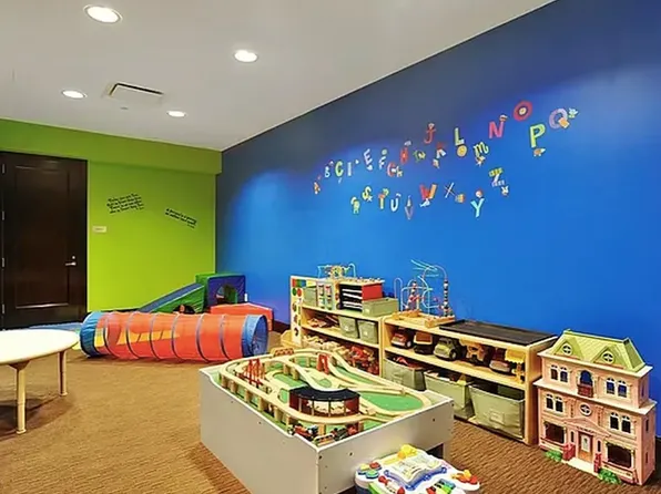 100 Riverside Boulevard image 9 of 9