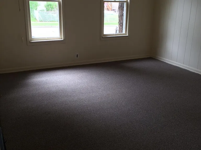 11922 Franklin Blvd #SINGLE HOU — Photo 6