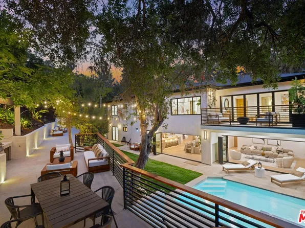 101 Greenfield Ave, Los Angeles, CA 90049