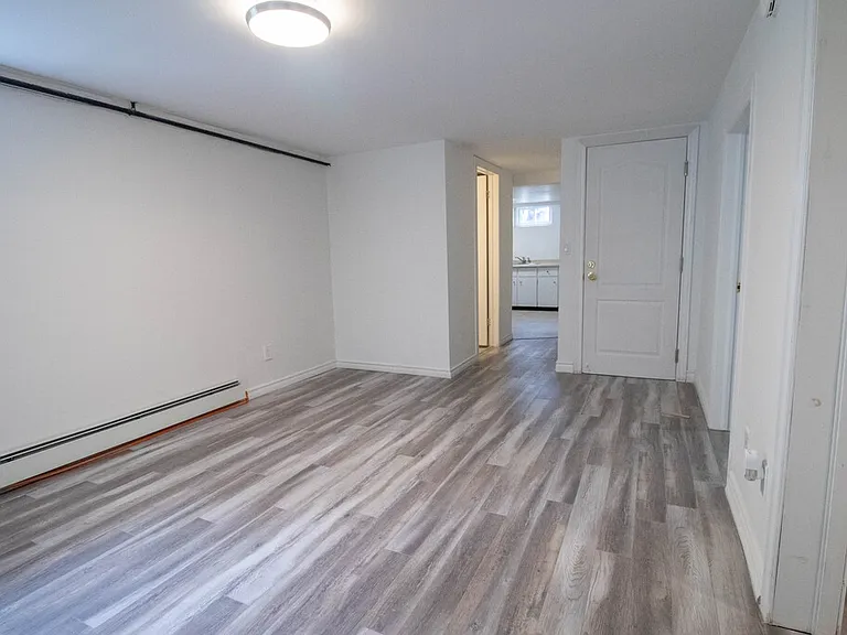 121 Mackan St — Photo 6
