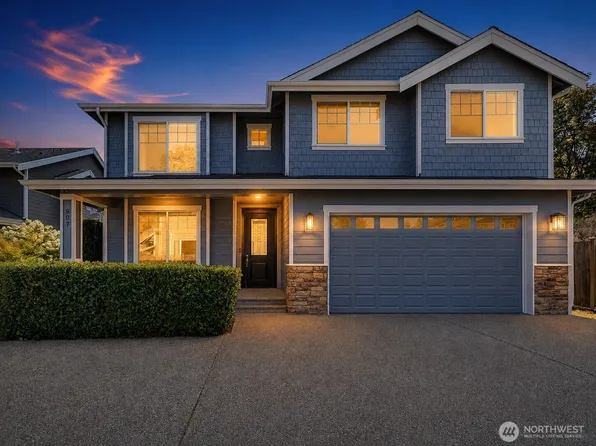 907 Ilwaco Place NE, Renton, WA 98059