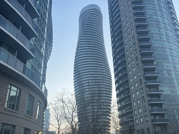 50 Absolute Ave #1806, Mississauga, ON L4Z 0A8