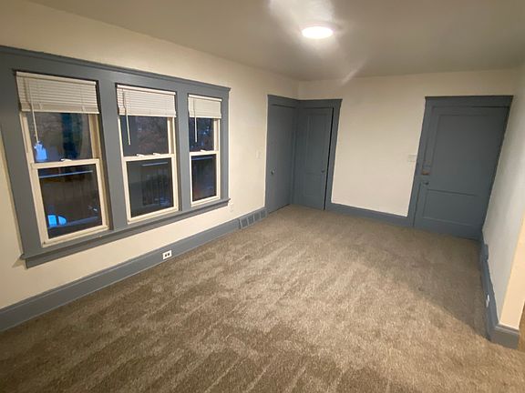 3rd image of 10216 Bernard Ave