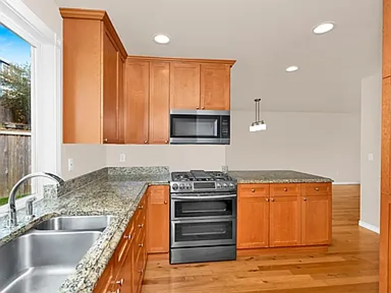 1856 S Brandon Pl — Photo 16