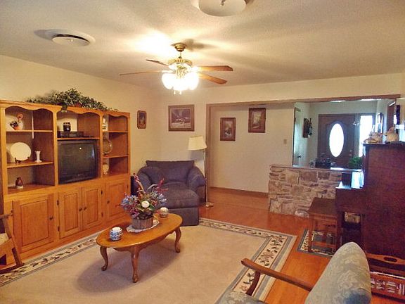 3rd image of 141 Verde Hills Dr E