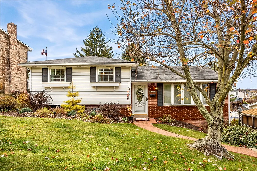 124 Greenwood Dr photo 1
