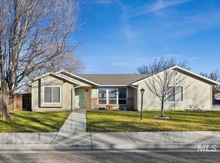 2860 N Shamrock Ave, Boise, ID 83713