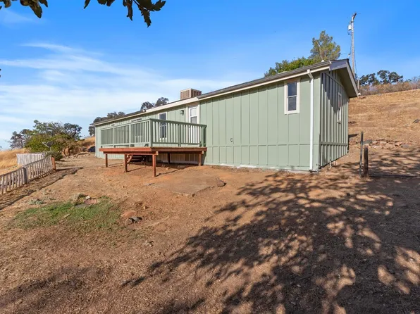 9882 Hernandez Dr, La Grange, CA 95329