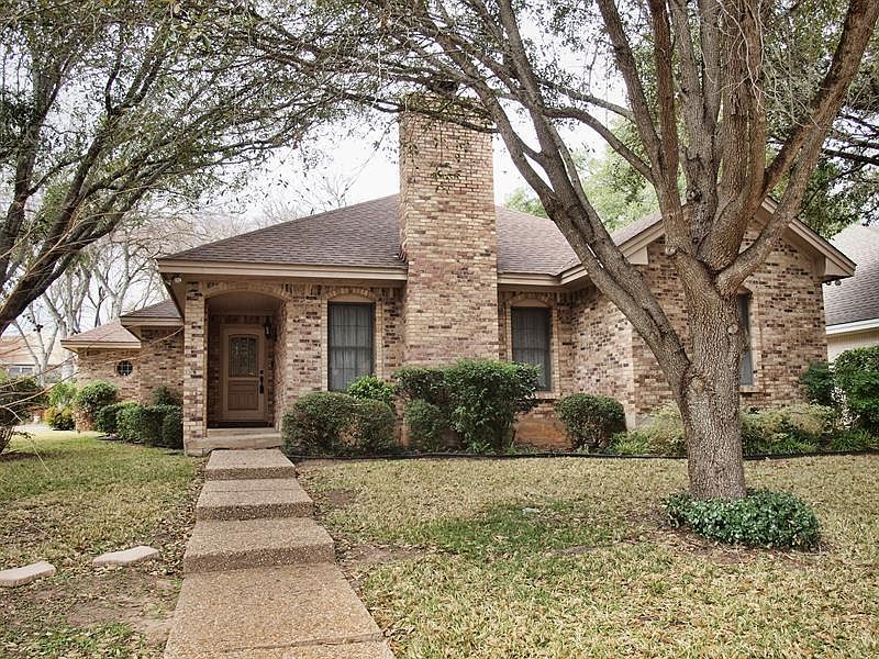 1st image of 10204 River Plantation Dr