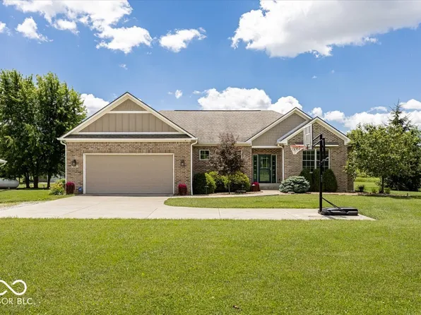 603 W 216th St, Sheridan, IN 46069