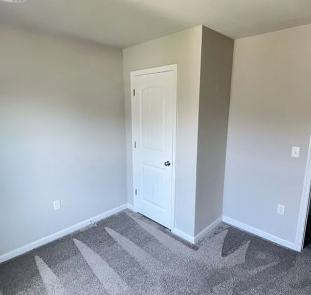 650 N College St — Photo 6