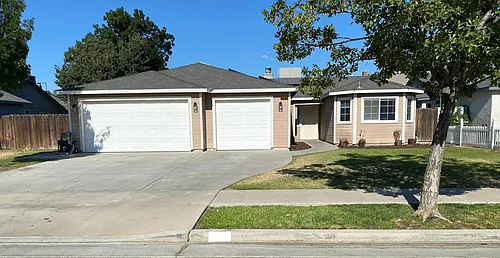 440 Westgate Pl Photo 1